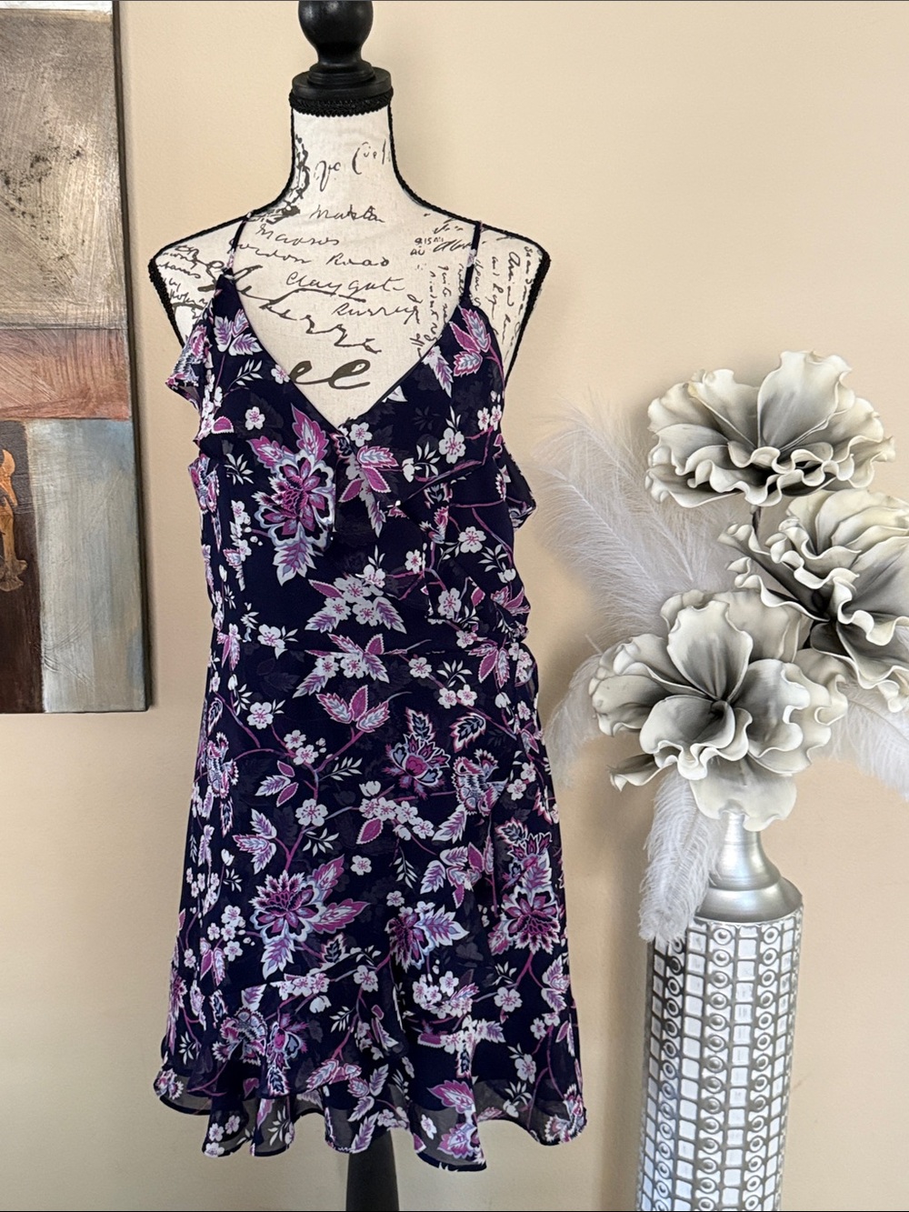 miami Navy Floral V‑Neck Ruffle Mini Dress